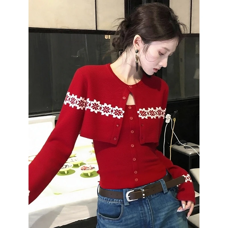 秋冬穿搭韩系慵懒风高级设计感费尔岛红色坎肩针织打底叠穿套装女