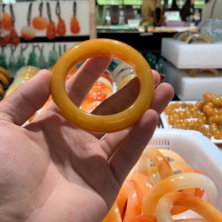 未镶嵌手镯石英质玉南*