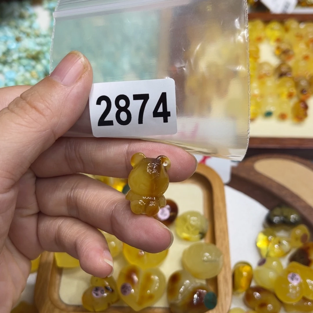 琥珀未镶嵌珠宝奇石