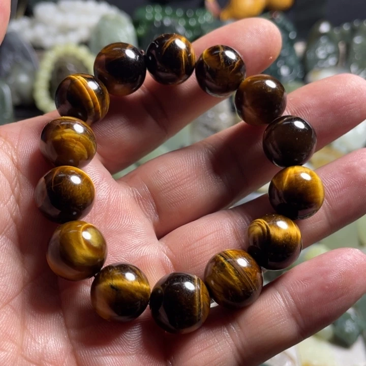 和田玉（糖玉）未镶嵌珠宝奇石