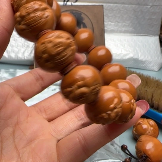 迷***生手串橄榄核橄榄雕工艺品