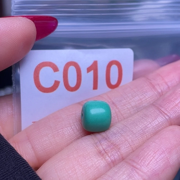 十堰原生态绿小松特色手工配饰