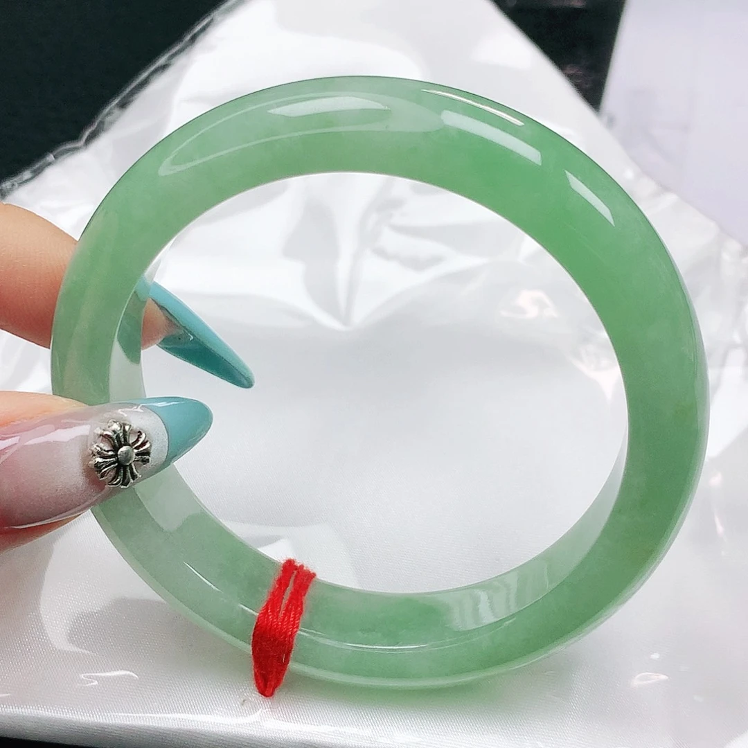 翡翠手镯未镶嵌翡翠55.7冰果绿正圈