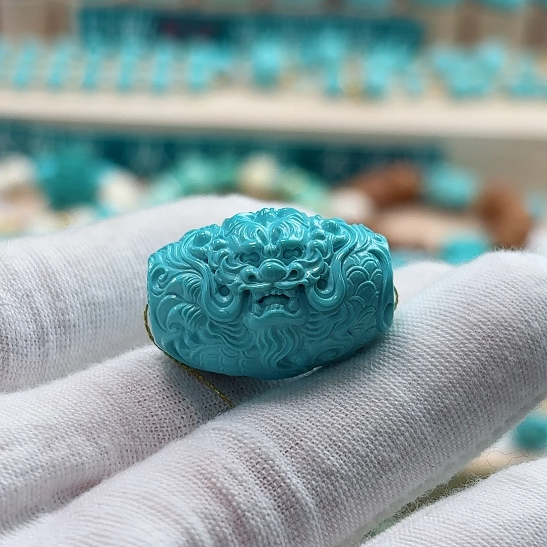 绿松石未镶嵌珠宝奇石