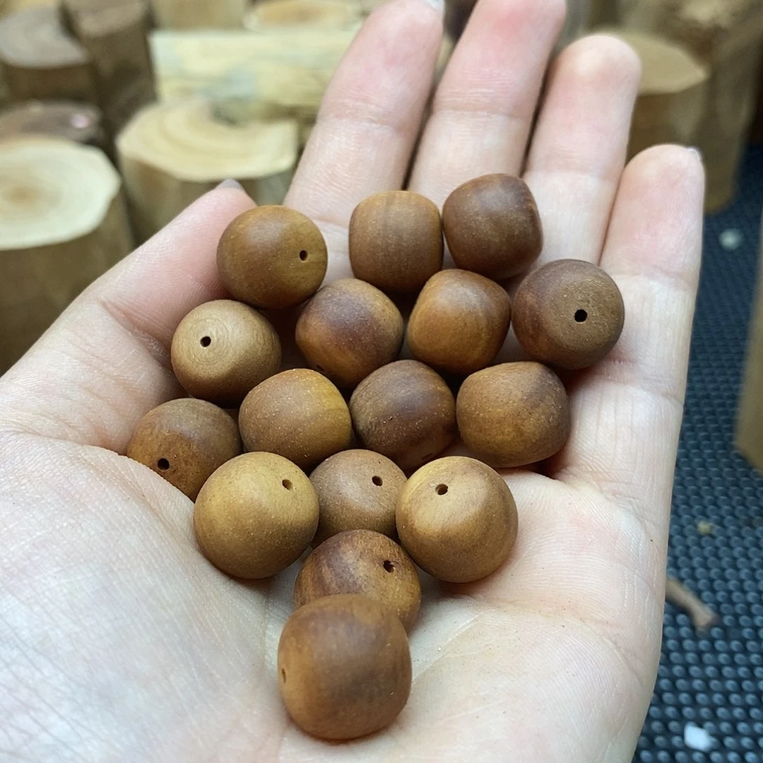 木鹤**七老山檀香13.14老行遐思串