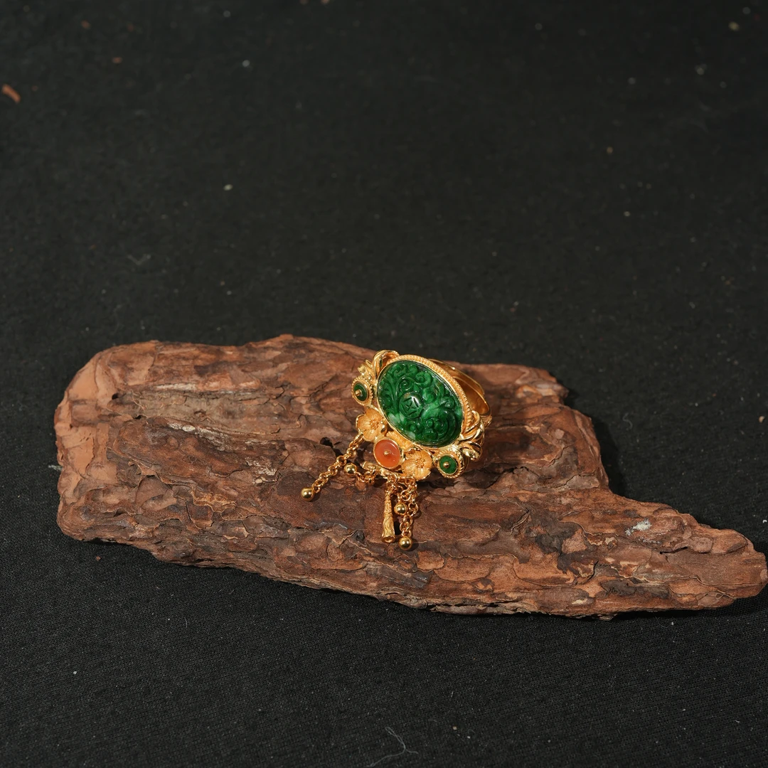 12.11香港王老板-翡翠戒指5e761