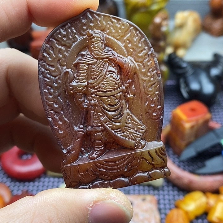 未镶嵌蛇纹石玉颈饰