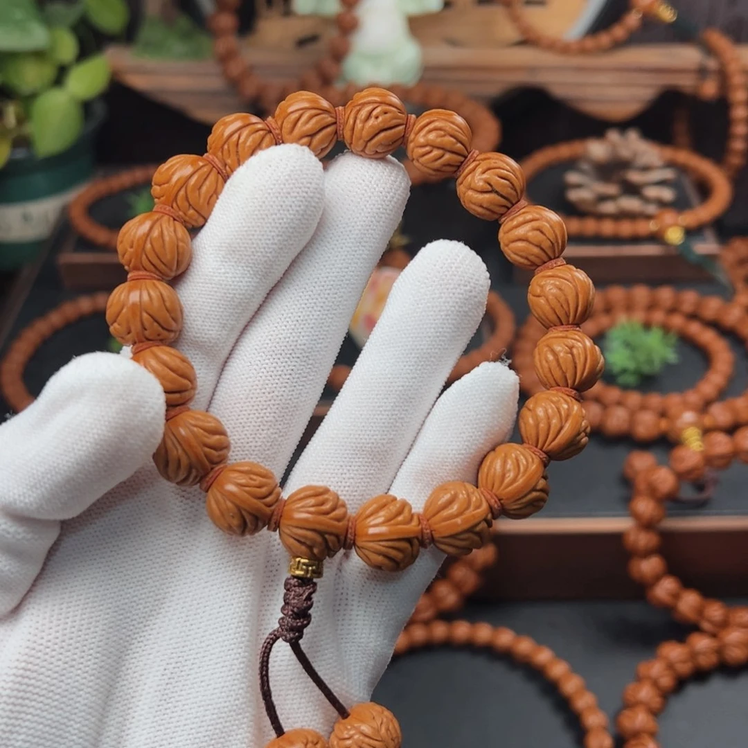 吊坠桃核1.4祥云手持