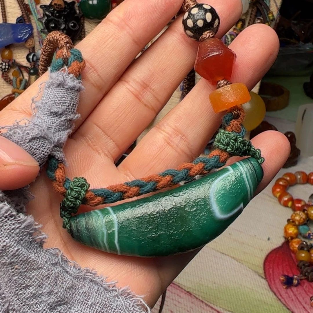 玛瑙/玉髓颈饰未镶嵌