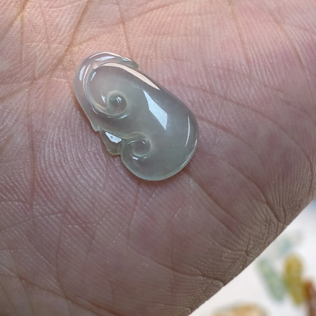 翡翠未镶嵌颈饰天然