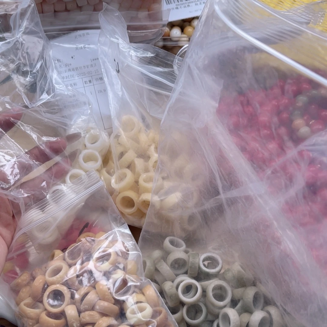 白玉菩提吊坠c13mm12颗。雕刻跑环