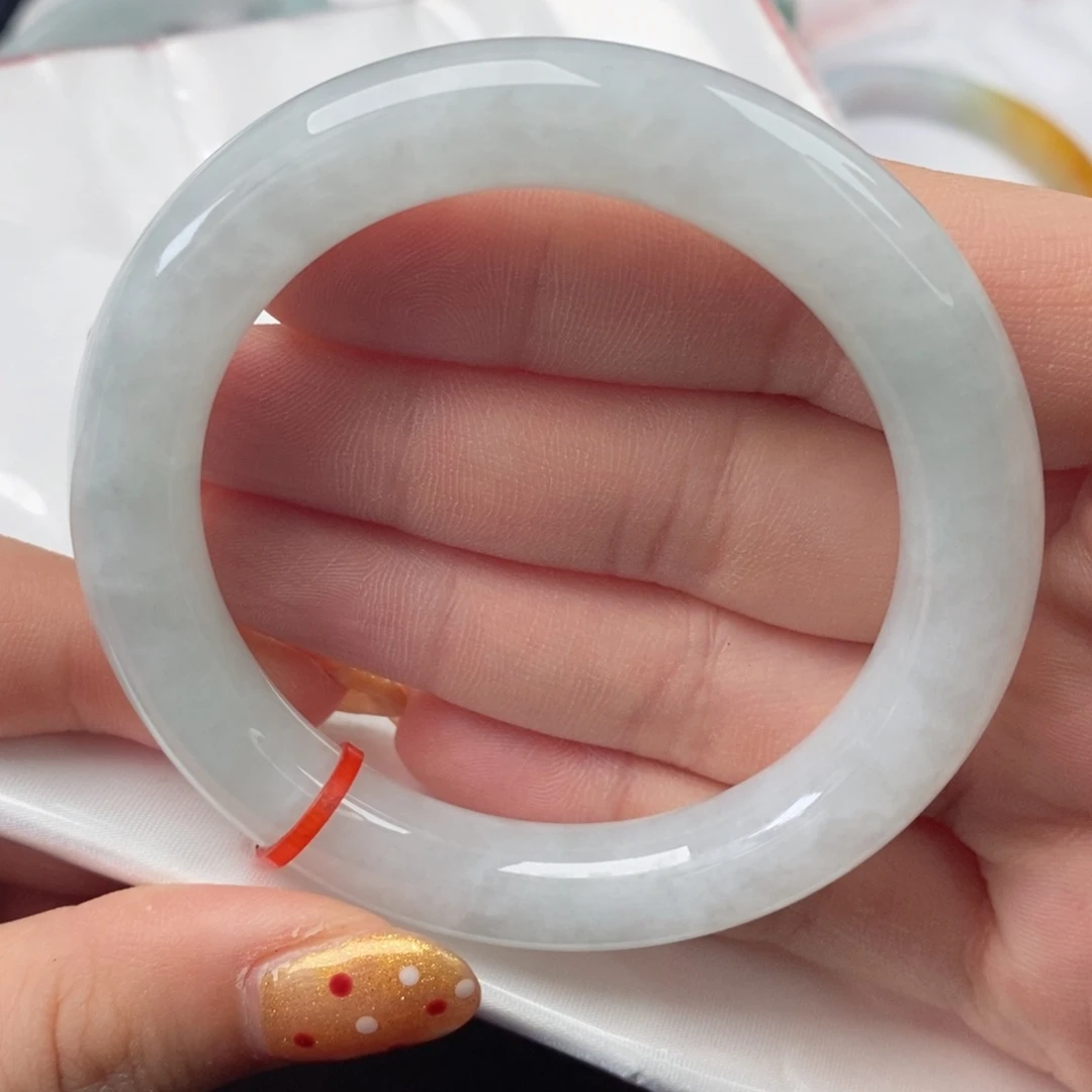 翡翠手镯未镶嵌54圆条