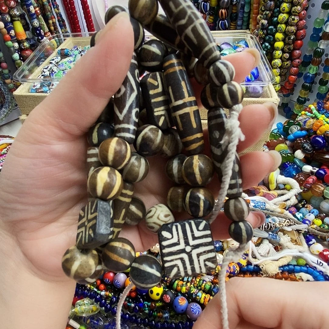 琉璃颈饰帮迪克103