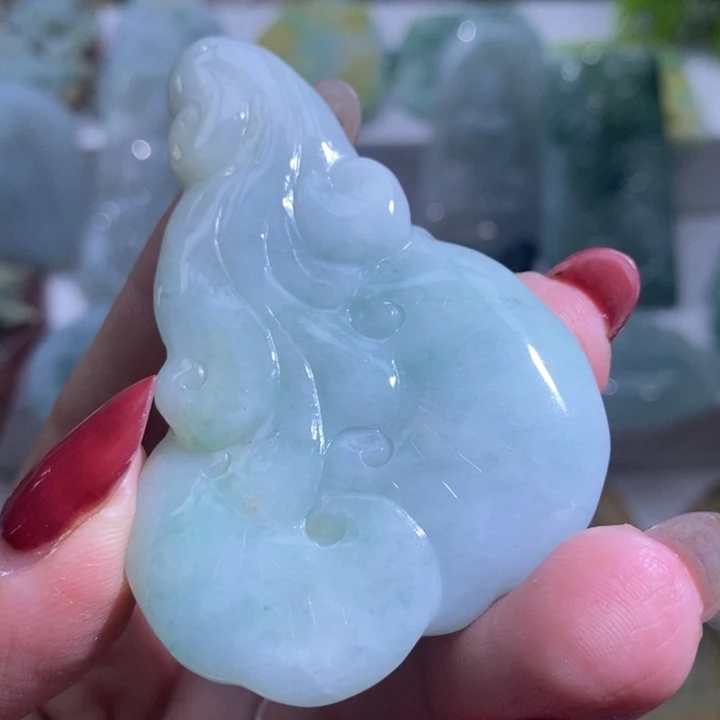 【闪购商品】翡翠未镶嵌颈饰如意