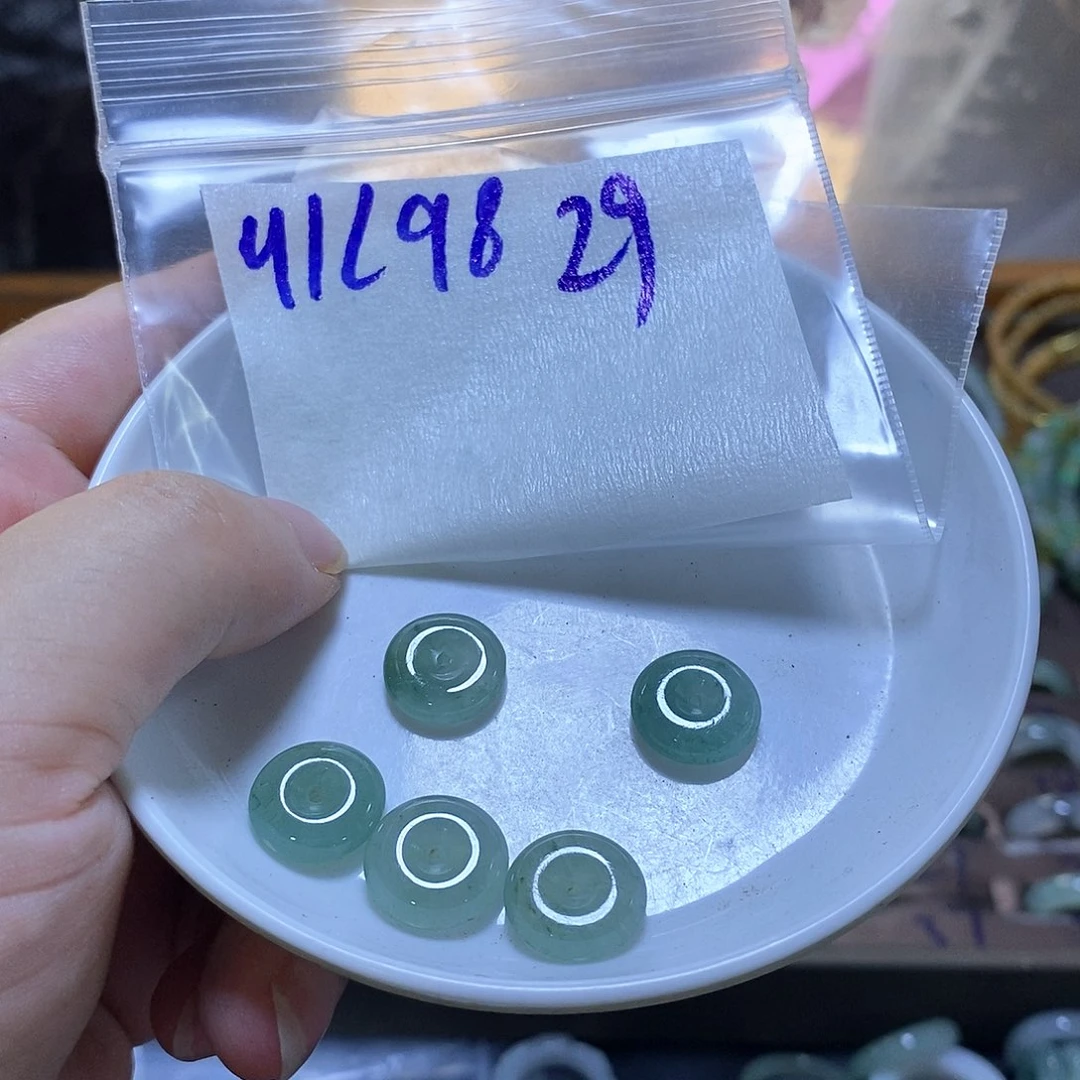 未镶嵌定制翡翠翡翠