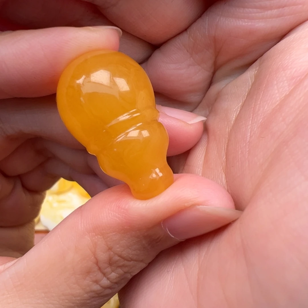 未镶嵌琥珀裸石蜜蜡