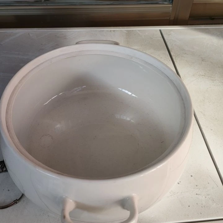 摆件盘子碗茶壶啥都有