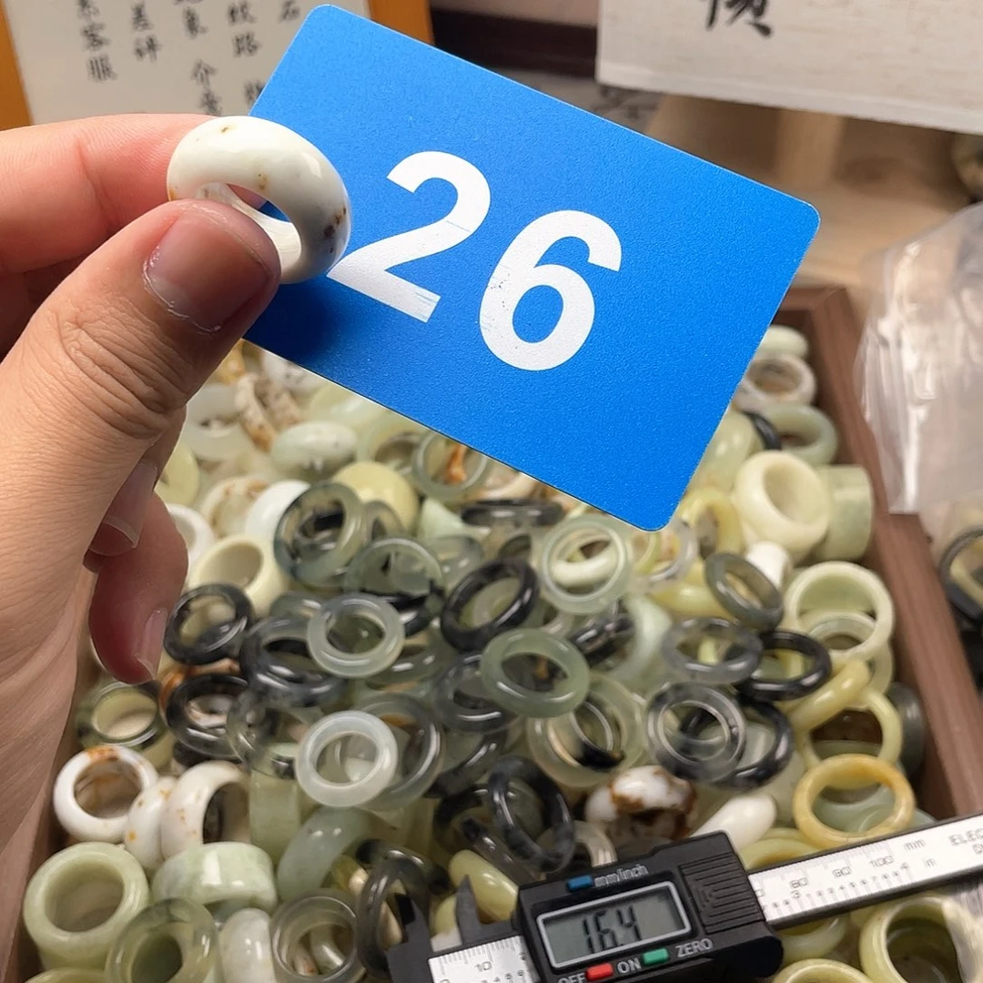 蛇纹石玉合金颈饰