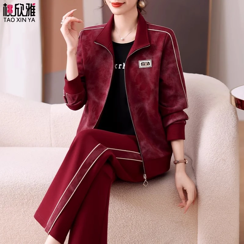 运动装套装女春秋2025新款中老年女装秋装外套时尚休闲上衣三件套