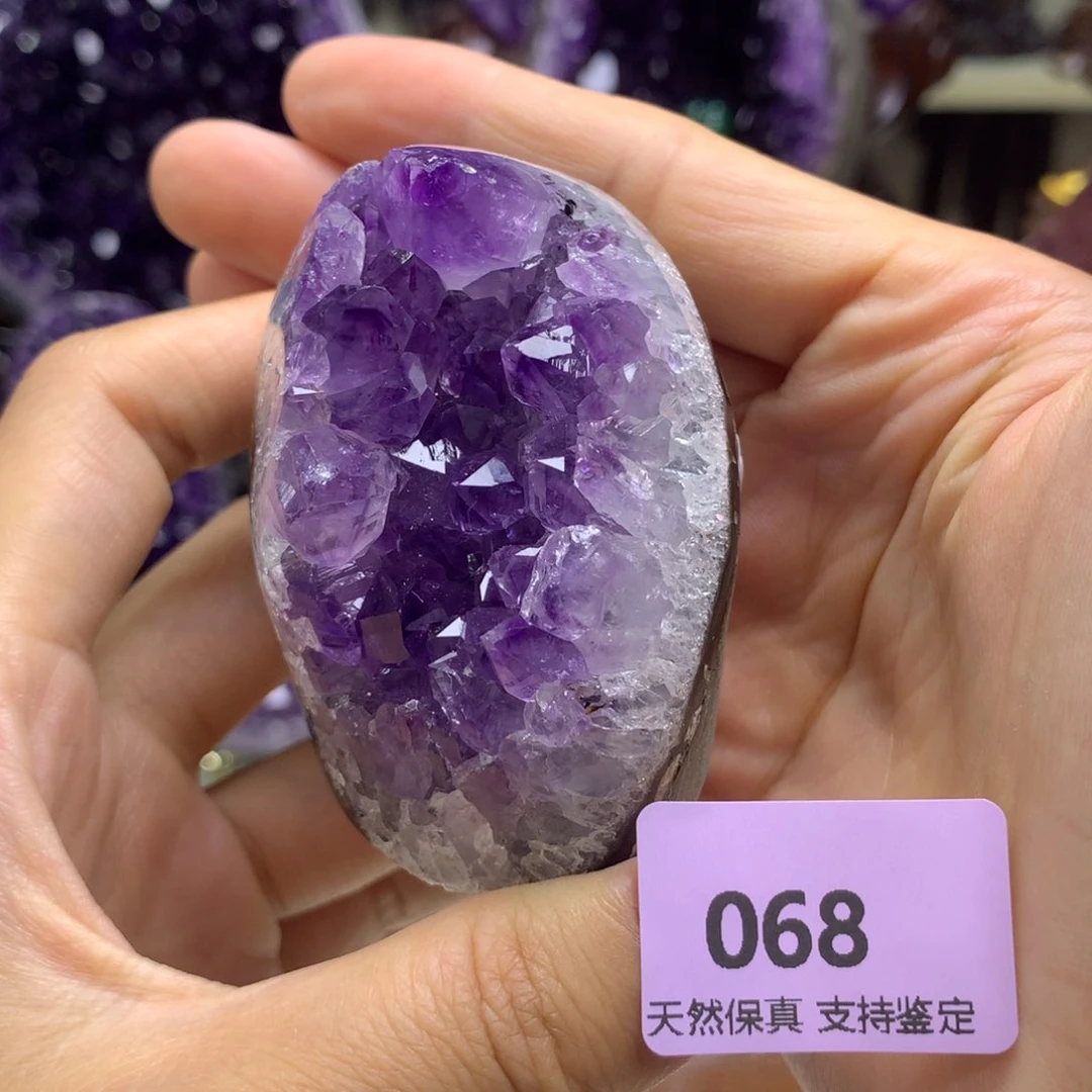 未镶嵌水晶大型摆件（非配饰）