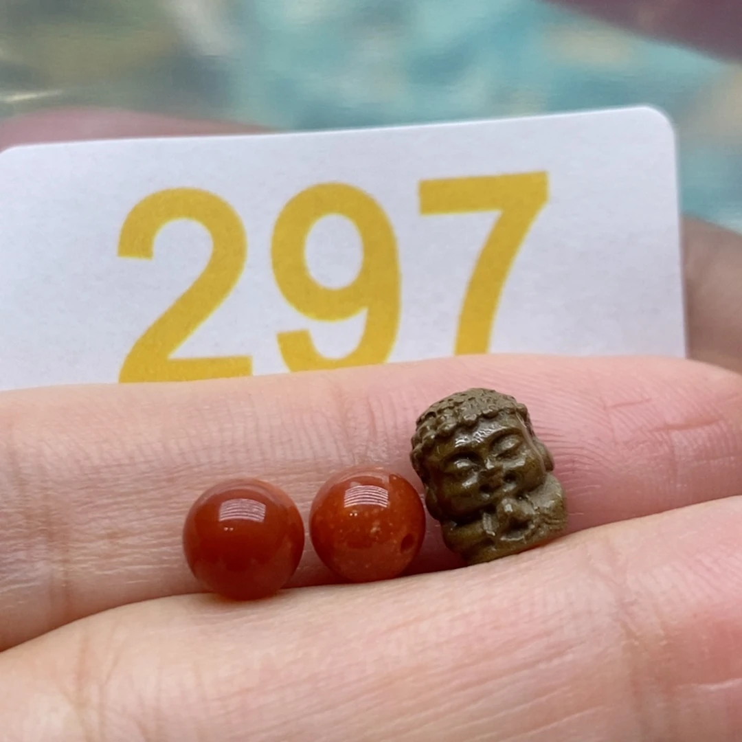 南红玛瑙未镶嵌珠宝奇石