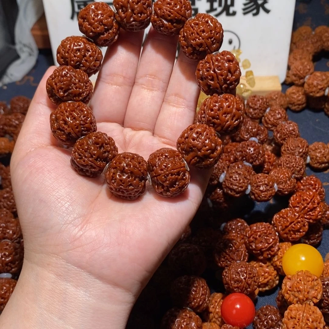 金刚菩提吊坠205瓣素