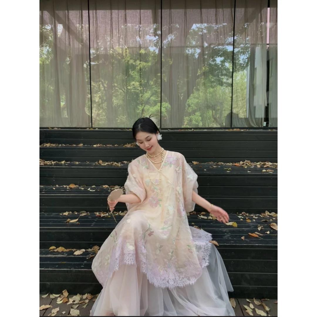 Mill Lin【露华浓】国风新中式刺绣蕾丝内搭吊带长款俩件套