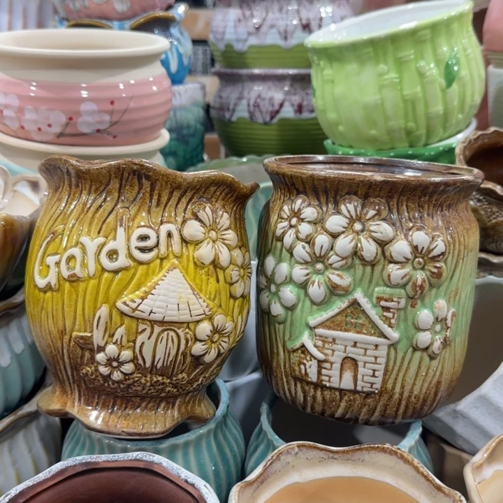 凑9块包邮，有孔，陶瓷花盆