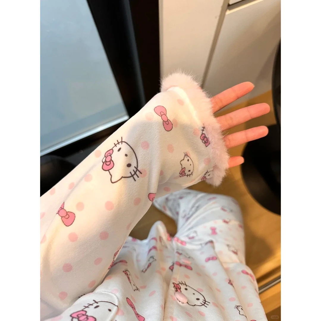 波点德绒睡衣女秋冬套装2025爆款保暖家居可外穿hello kitty睡衣