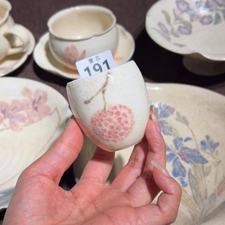 观***月陶摆件景德镇陶瓷摆件猪猪猪猪