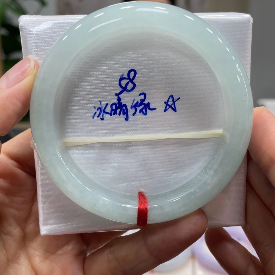 翡翠未镶嵌手镯翡翠