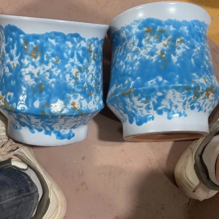 红泥花盆口径20高度21两只正品