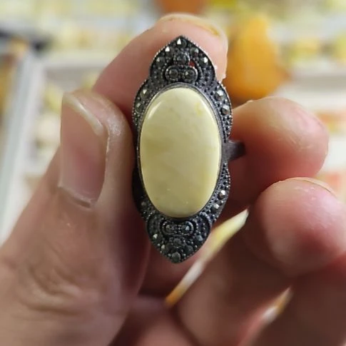 蜜蜡银S925镶嵌裸石戒指