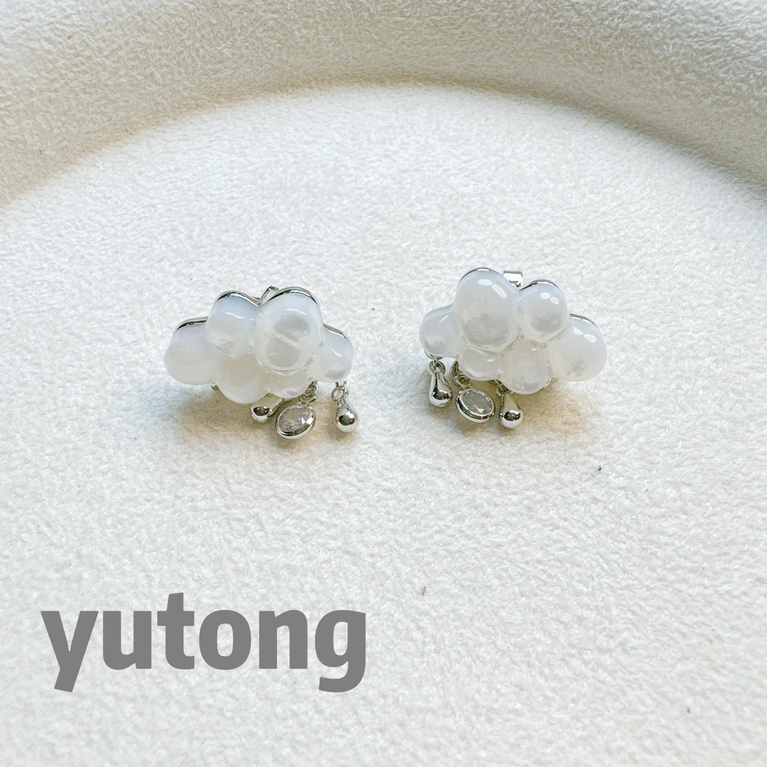 铜合金锆石耳饰 【雨桐轻奢饰品】设计款耳环YT02907