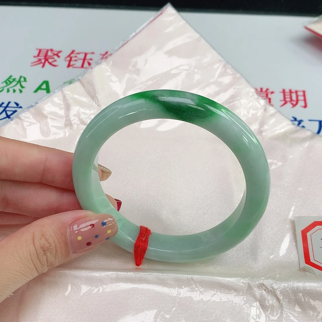 未镶嵌手镯翡翠059