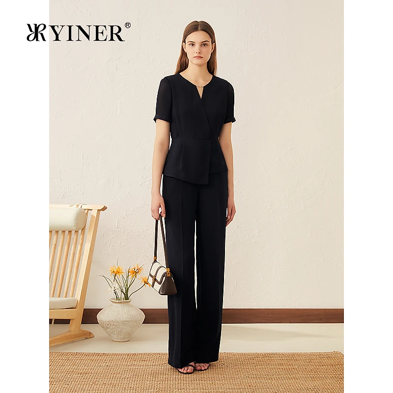 YINER音儿专选2025春季新款法式麻感肌理压褶小V领衬衫职场轻上衣