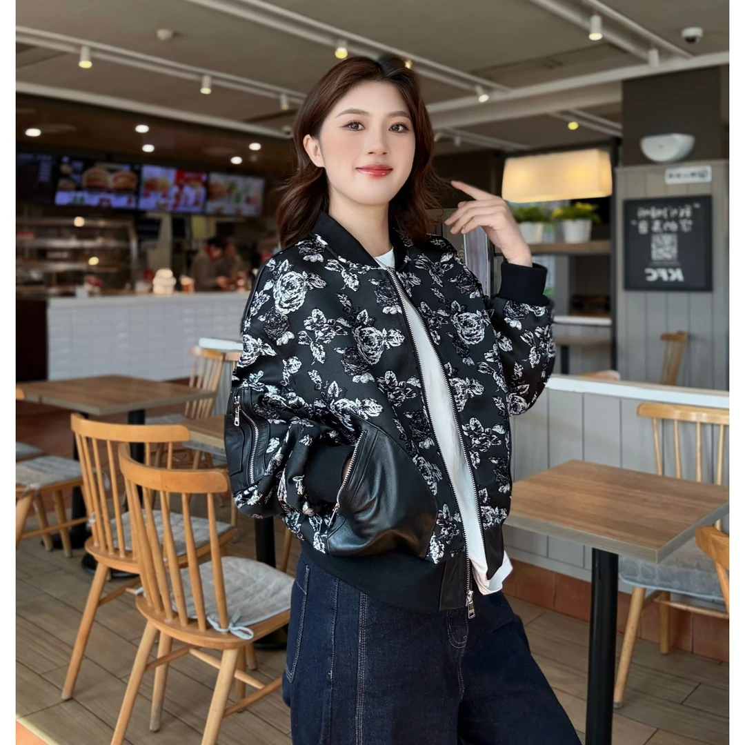 海宁2025年春季上新爆款皮衣外套女时尚休闲宽松洋气短款印花工艺