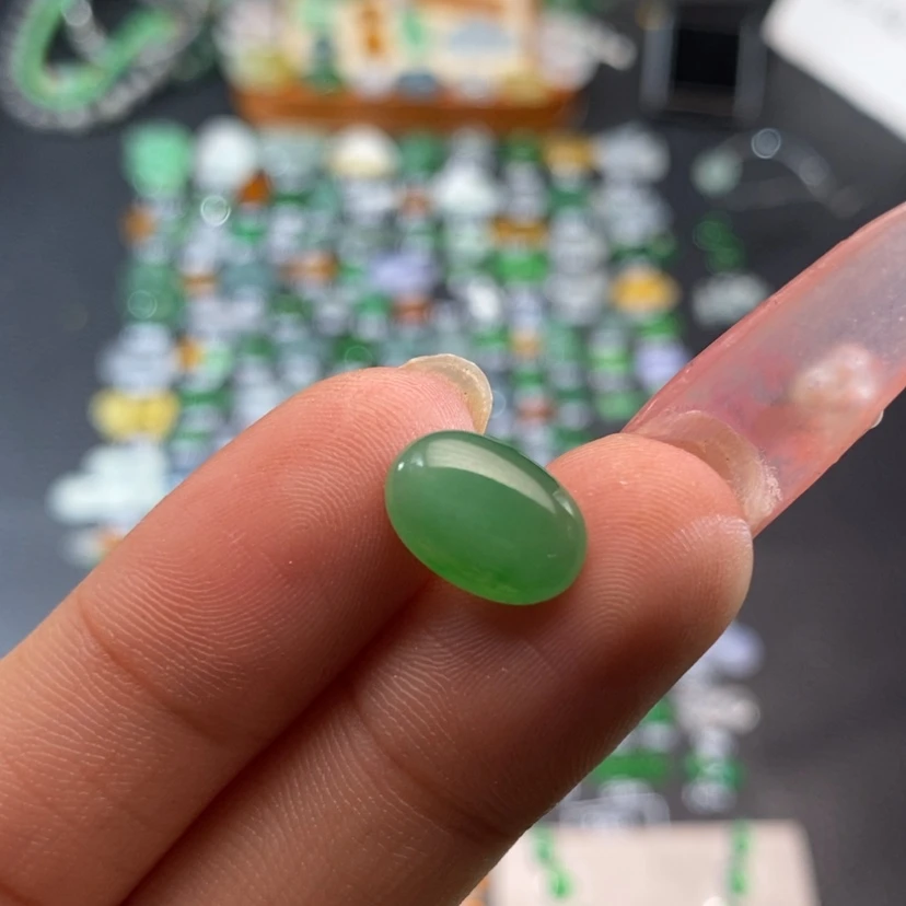 【闪购商品】翡翠挂件未镶嵌蛋