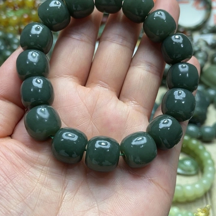 和田玉未镶嵌手链