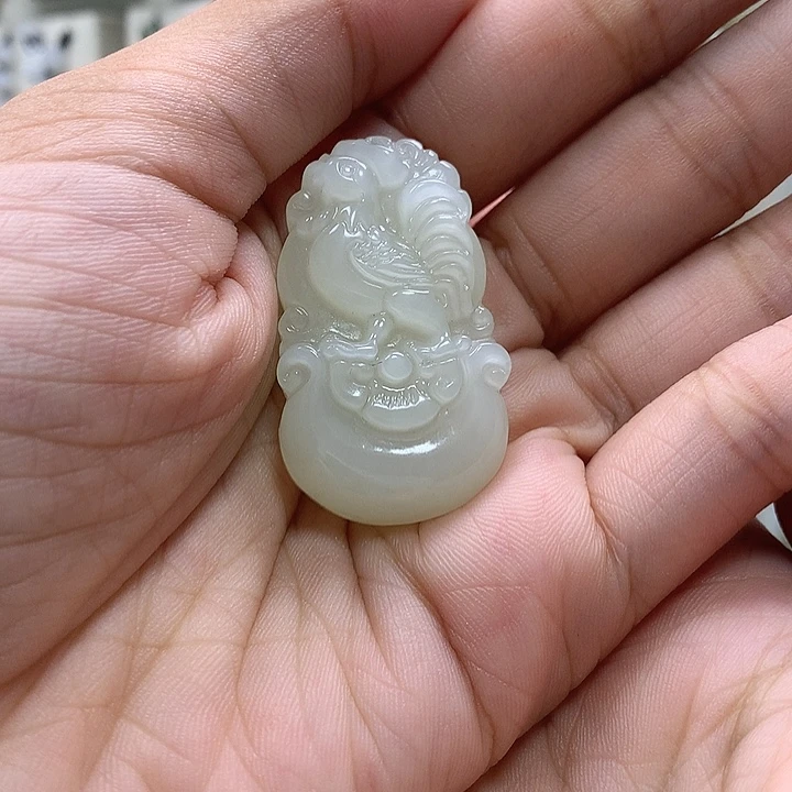 颈饰未镶嵌和田玉