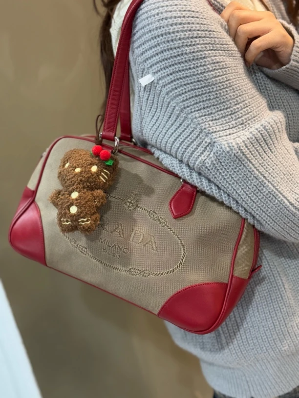 95新 Prada/普拉达 刺绣保龄球单肩包