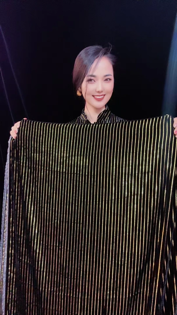 ئالتۇن يوللۇق خىرىستال دۇخاۋاhiristal duhawa  布料