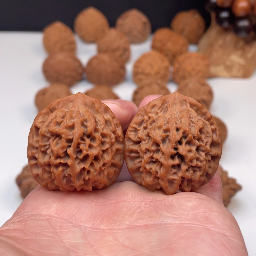 文玩核桃把件秦闷