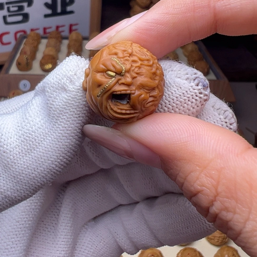 猴头核桃把件镶嵌款多面恶僧全品有正常封口线