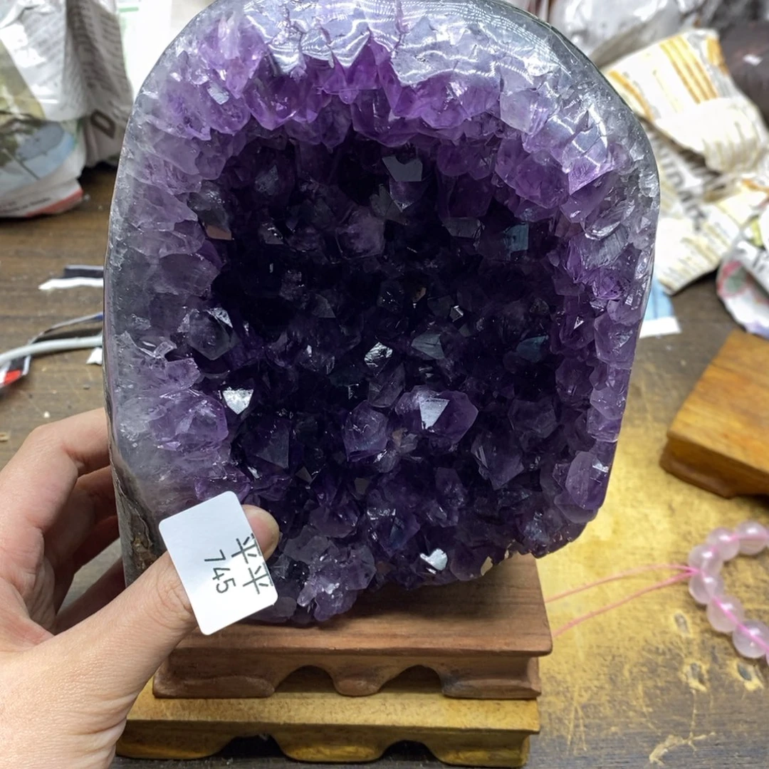 紫晶乌拉圭未镶嵌