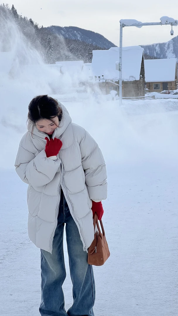 【云朵绵绵小怪兽】2025新款韩系小个子百搭90白羽绒羽绒服