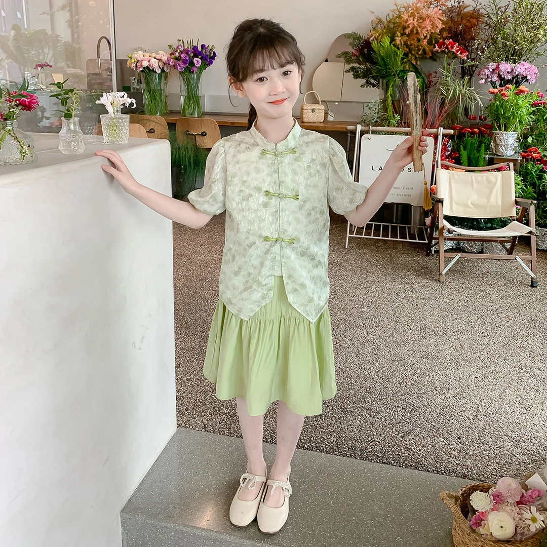 F019    绿色女童套装L520040