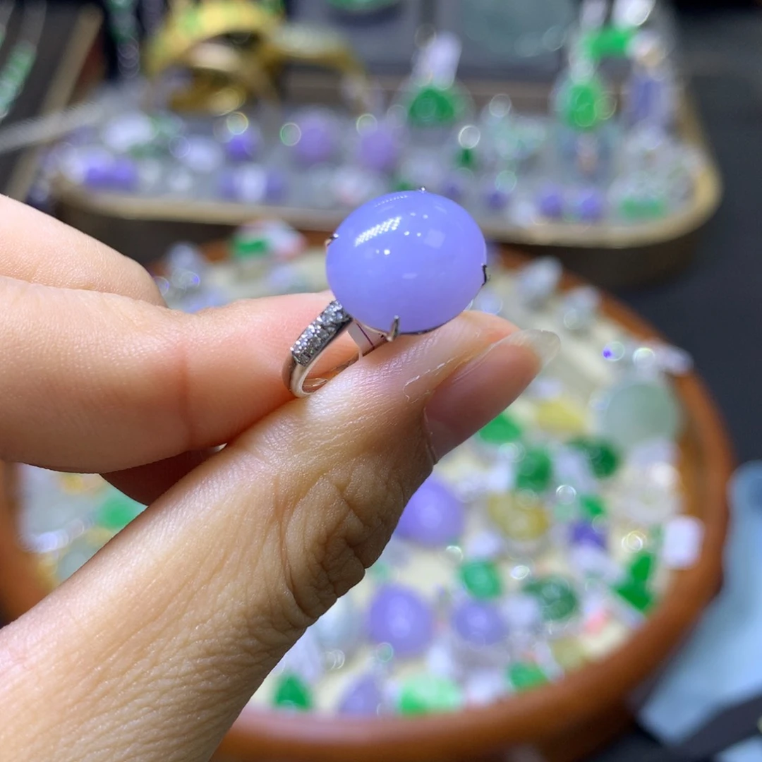 翡翠18K金镶嵌颈饰翡翠玉石吊坠