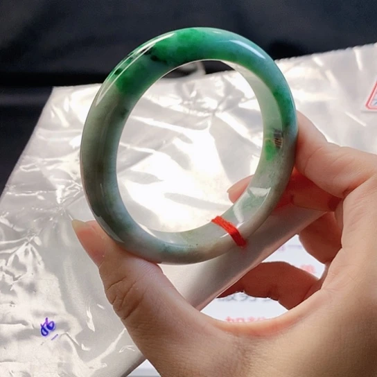 翡翠手镯未镶嵌56