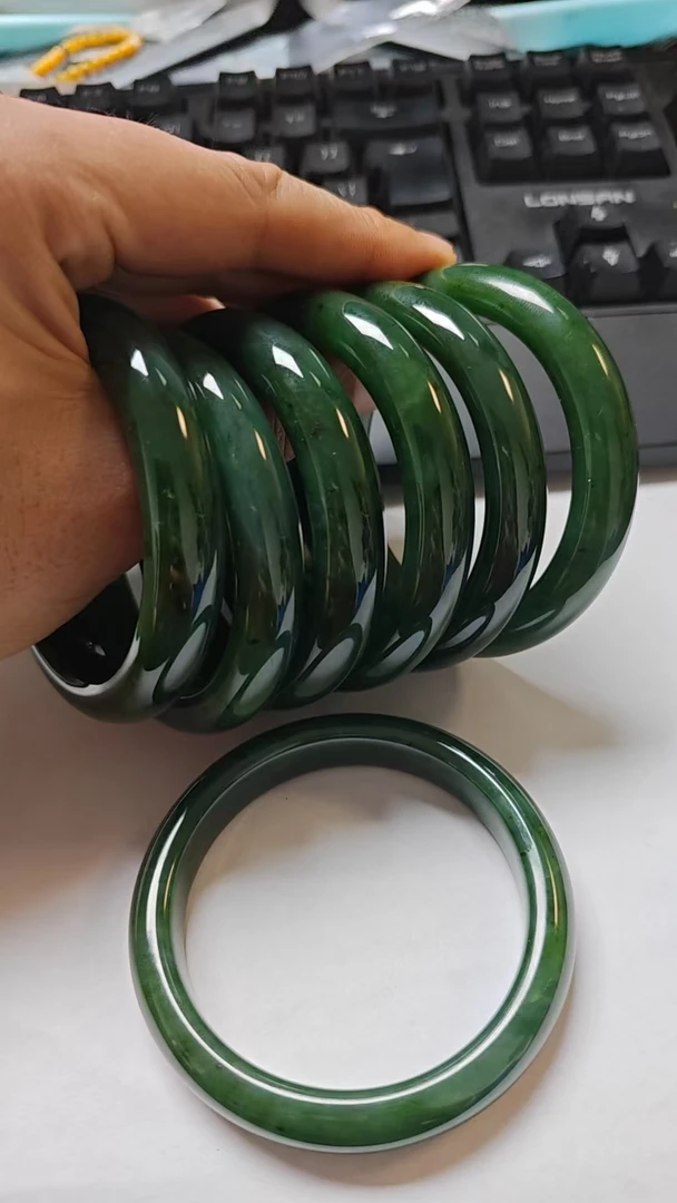 和田玉碧玉手镯左右多样性发其一C-30